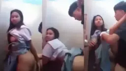 Abg SM4 Ngentot di Kamar Mandi Video by TXXX