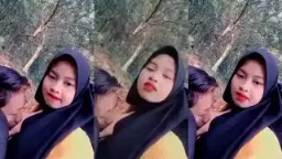 Abg Jilbab Tiktok Nyusuin Pacar Kesayangan Video by FapHouse