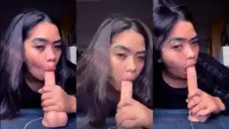 Aviva Sepong Dildo Tiktokers Binal Video by Kompoz