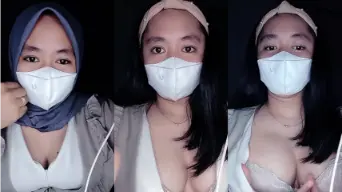 Viraaa Lepas Jilbab Mainin Toket Live Video by YourPorn Viraaa Lepas Jilbab Mainin Toket Live Video by YourPorn
