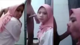 Terbaru Jilbab Pink Nyepong Kontol Panjang Video by YourPorn Terbaru Jilbab Pink Nyepong Kontol Panjang Video by YourPorn