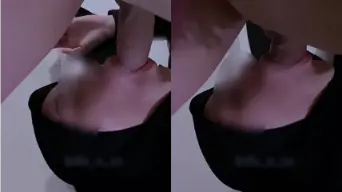 Hijab Hitam Ngemut Ganas di Toilet Video by PlayBokep
