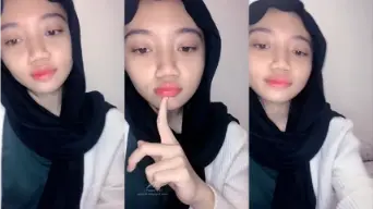Rarah Hijaber Cantik Binal Menggoda Video by SangeLink