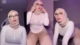 Hijab Twerk Goyang Binal 2 Video by SangeLink