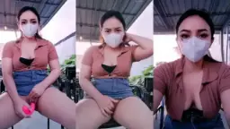 Ravicha Colmek Bergetar di Tempat Umum Video by AVTub Ravicha Colmek Bergetar di Tempat Umum Video by AVTub