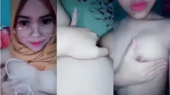 ABG Hijab Bekacamata Montok Bugil Video by BokepHUB ABG Hijab Bekacamata Montok Bugil Video by BokepHUB