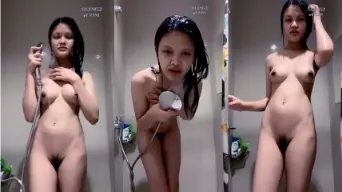 Kiia OniChan Live Mandi Jembut Lebat Video by PornOne