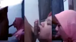 Pembantu Jilbab Nyepong Sampai Keluar Video by KingBokep Pembantu Jilbab Nyepong Sampai Keluar Video by KingBokep